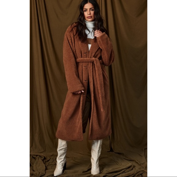 12th Tribe- Serena Camel Sherpa Jacket - Picture 6 of 10